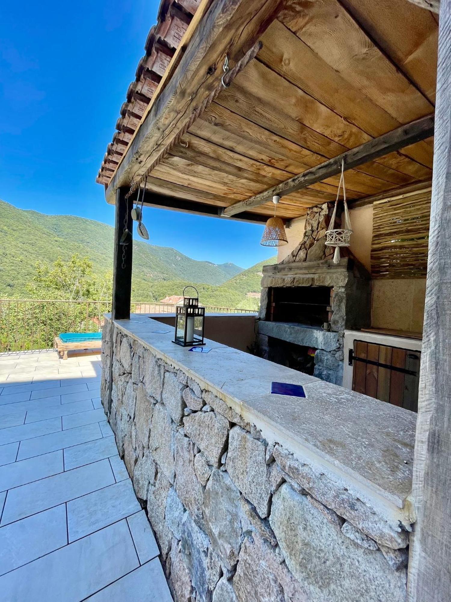 Casa Arena Authentique Maison De Village Avec Piscine Au Coeur De L'alta Rocca - Casa de Férias