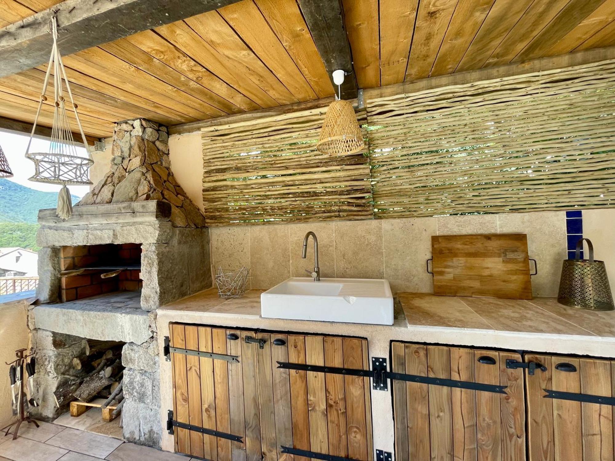 Casa Arena Authentique Maison De Village Avec Piscine Au Coeur De L'alta Rocca - Casa de Férias *