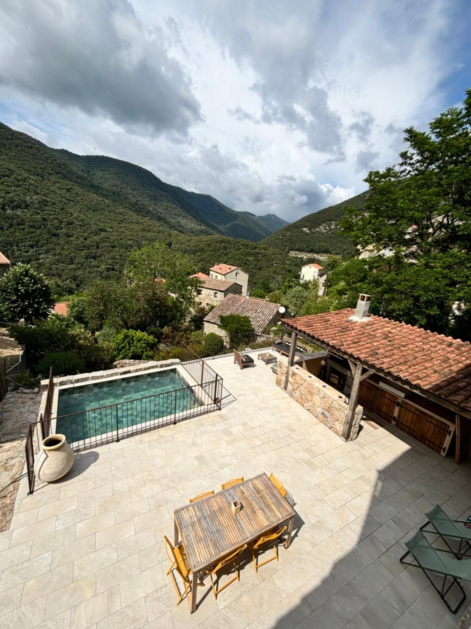 Casa de Férias Casa Arena Authentique Maison De Village Avec Piscine Au Coeur De L'alta Rocca - *
